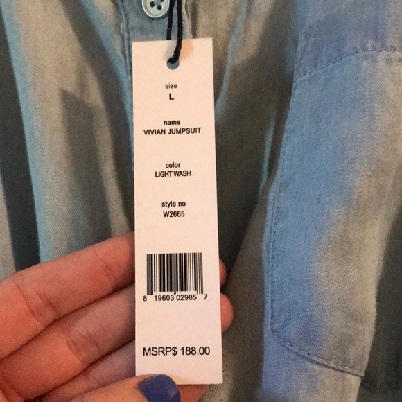 Jumpsuit - Picture 4 of 5